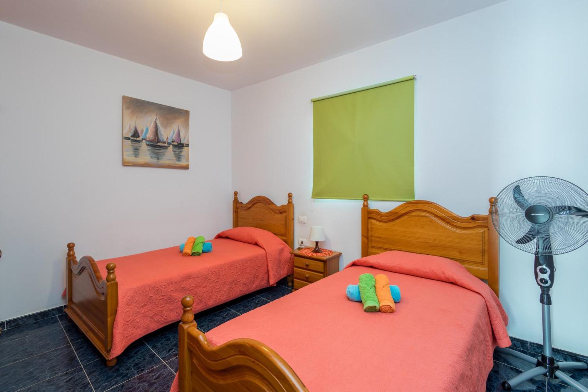 Lightbooking Gadi House Tasarte Terraza Y Barbacoa Exterior photo